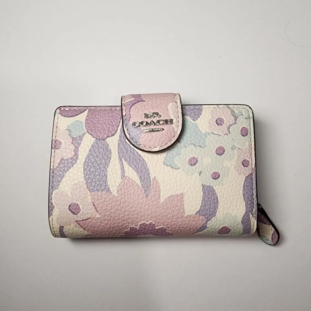 NWT COACH CBO31 Medium Corner Zip Wallet With Floral Print v2